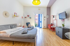 1 bedroom, iron/ironing board, free WiFi