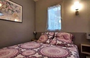 2 bedrooms, free WiFi, bed sheets - Apartment 'Proche Mer' with Shared Pool, Wi-Fi and Air Conditioning (Argelès-sur-Mer)