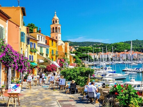 Apartment 'Proche Mer' with Shared Pool, Wi-Fi and Air Conditioning