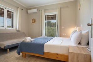5 habitaciones, tabla de planchar con plancha y wifi gratis 