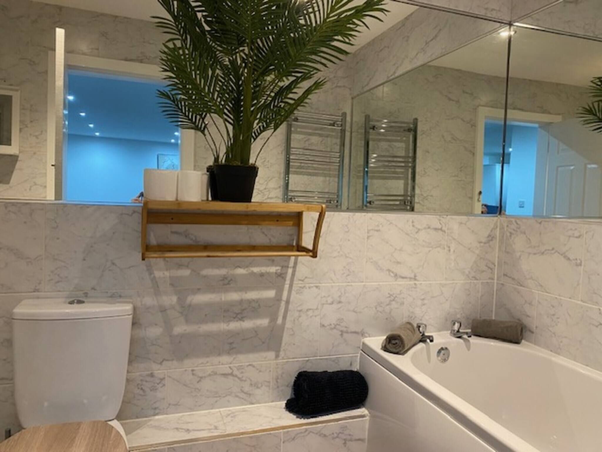 Apartment, 2 Bedrooms | Bathroom