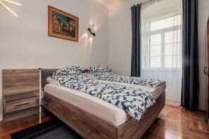 2 soverom, strykejern/-brett, wi-fi (inkludert) og sengetøy