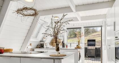 "Kauno" - 16km to the fjord by Interhome