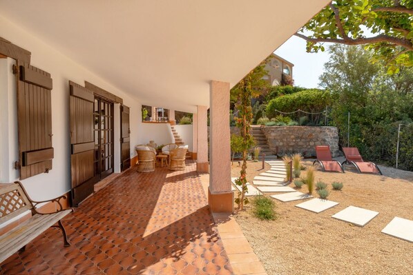 Terrace/patio