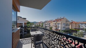 Comfort Apartment, City View | Balcony - MUCİZE RESIDENCE (Fethiye)