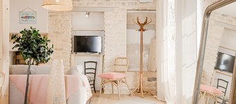 Vakantiehuis 'Charmante Maison Pierre À Ors' met privéterras