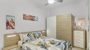 1 chambre, fer et planche Ă repasser, Wi-Fi gratuit, draps fournis