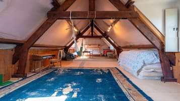 7 bedrooms, free WiFi
