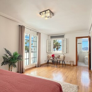 6 bedrooms, iron/ironing board, free WiFi, bed sheets