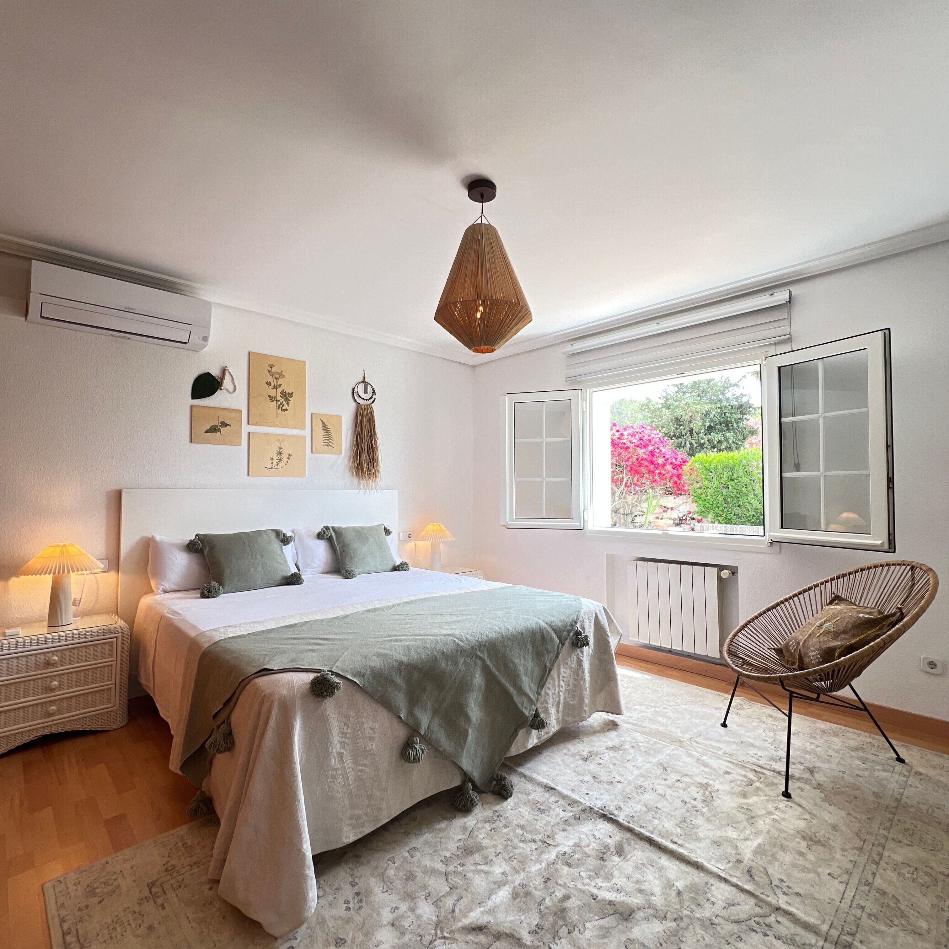 6 habitaciones, tabla de planchar con plancha y wifi gratis 