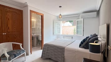 6 Schlafzimmer, BĂŒgeleisen/BĂŒgelbrett, kostenloses WLAN, BettwĂ€sche