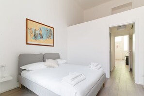 1 bedroom, WiFi - GuestHost - Cozy apartment of about 40 square meters located on the ground floor with entrance door and windows overlooking the street.The property is located in a strategic area, a few minutes walk from the Gerusalemme and Domodossola metro stops (l (Milano)