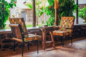 Lobby sitting area - Kilimanjaro Scenic Lodge (Moshi)