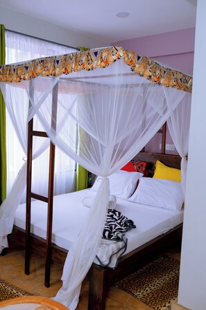 In-room safe, iron/ironing board, free WiFi - Kilimanjaro Scenic Lodge (Moshi)