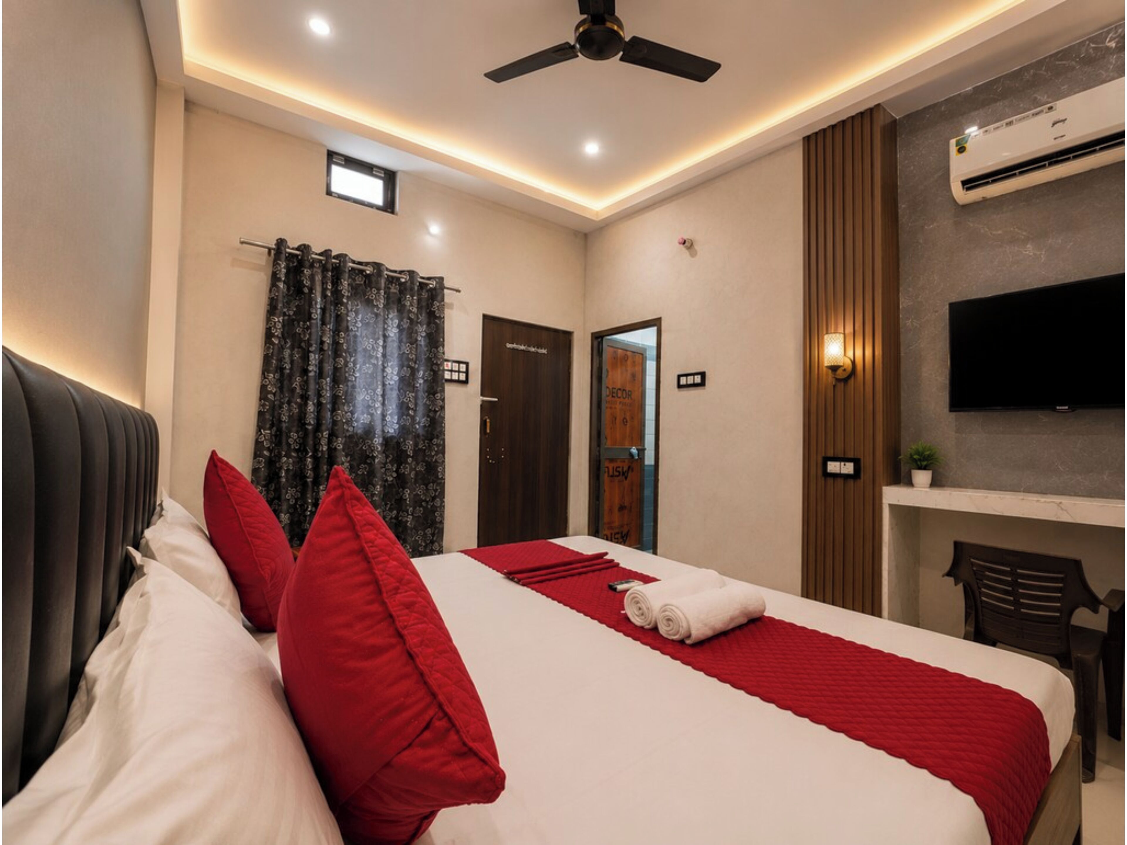 Standard Double Room, Air conditioning | View from room