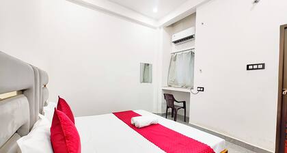 Hotel A.V Palace Ayodhya