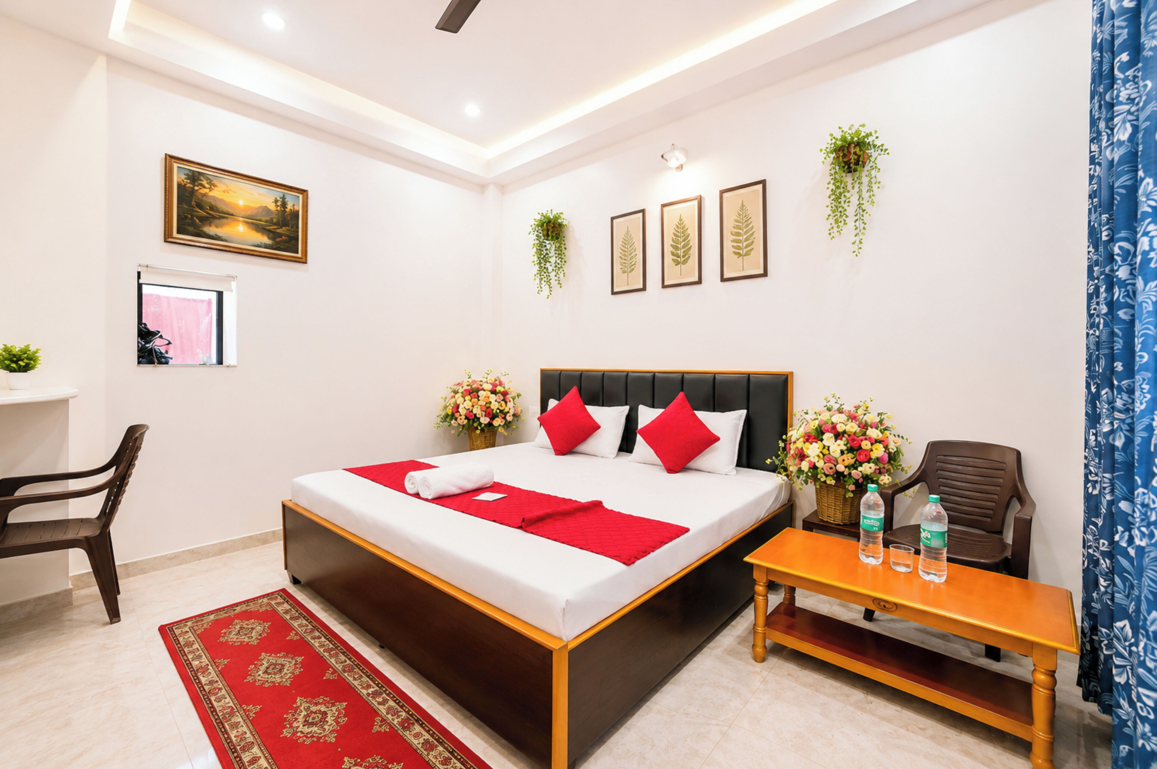 Standard Double Room | Hypo-allergenic bedding, desk, soundproofing, bed sheets