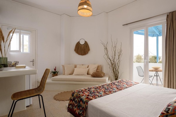 Luxury Double Room, City View | In-room safe, laptop workspace, blackout drapes, soundproofing