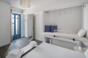 1 bedroom, free WiFi, bed sheets - Holiday Home 'Almira 2' with Sea View, Wi-Fi and Air Conditioning (S???f??)