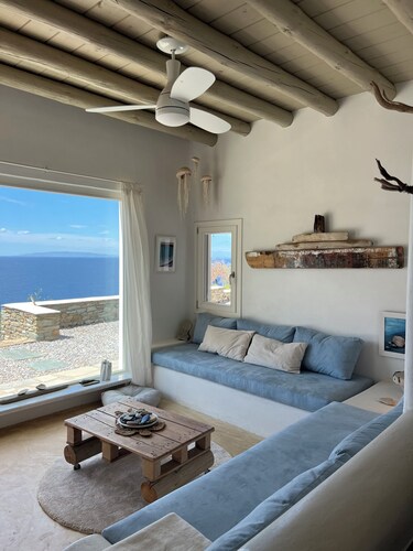 Sea Views. Cycladic Calm. Villa Riza. Family and animal friendly