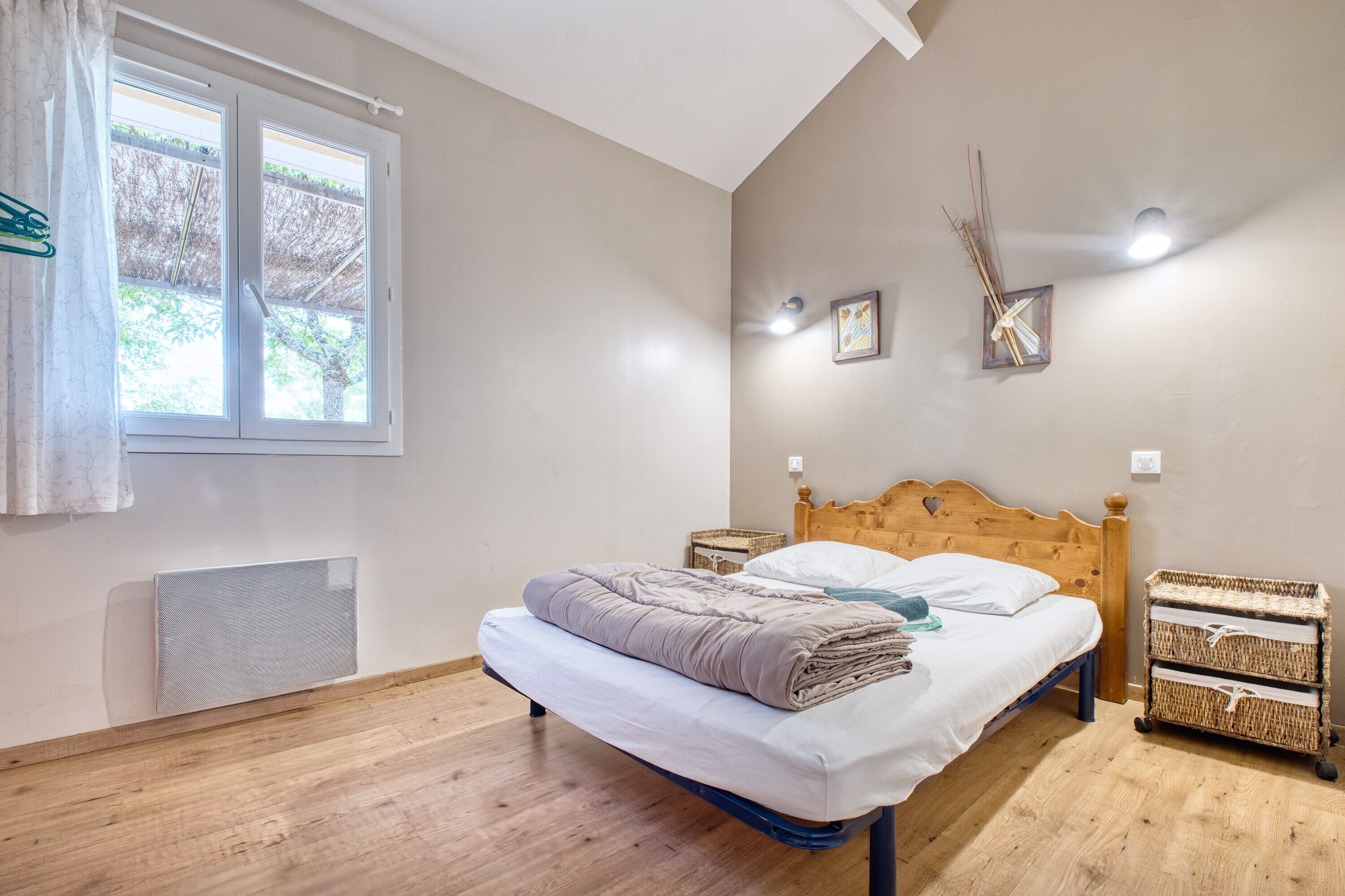 3 slaapkamers, een strijkplank/strijkijzer, gratis wifi