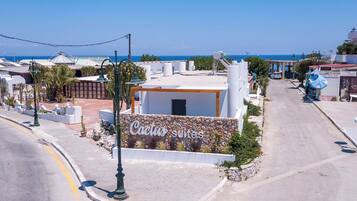 Fachada de la propiedad