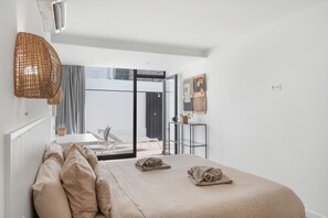 2 chambres, fer et planche à repasser, Wi-Fi gratuit, draps fournis