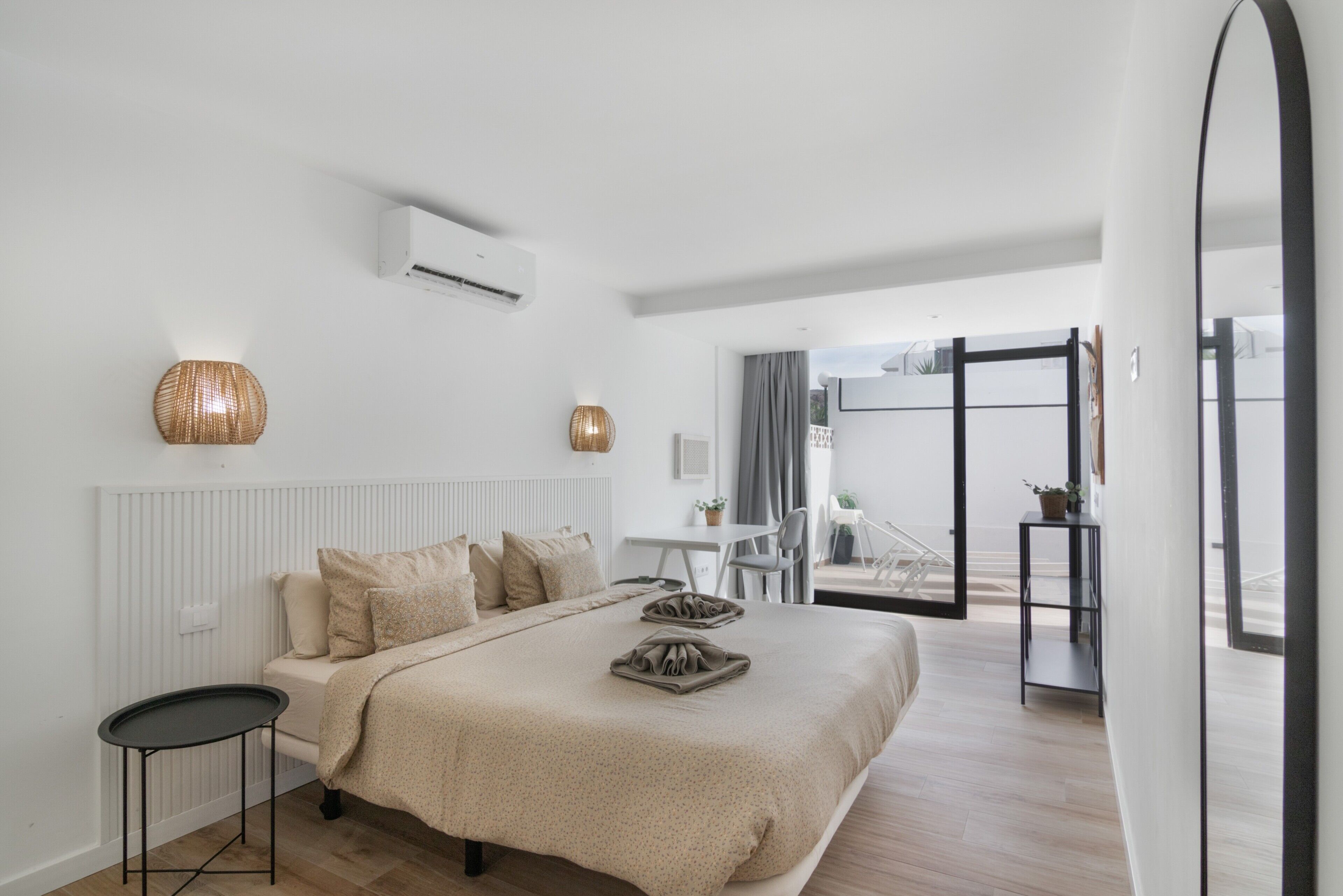 2 dormitorios, tabla de planchar con plancha, wifi gratis y ropa de cama