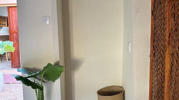 Quarto casal | Berços grátis, Wi-Fi de cortesia, roupa de cama