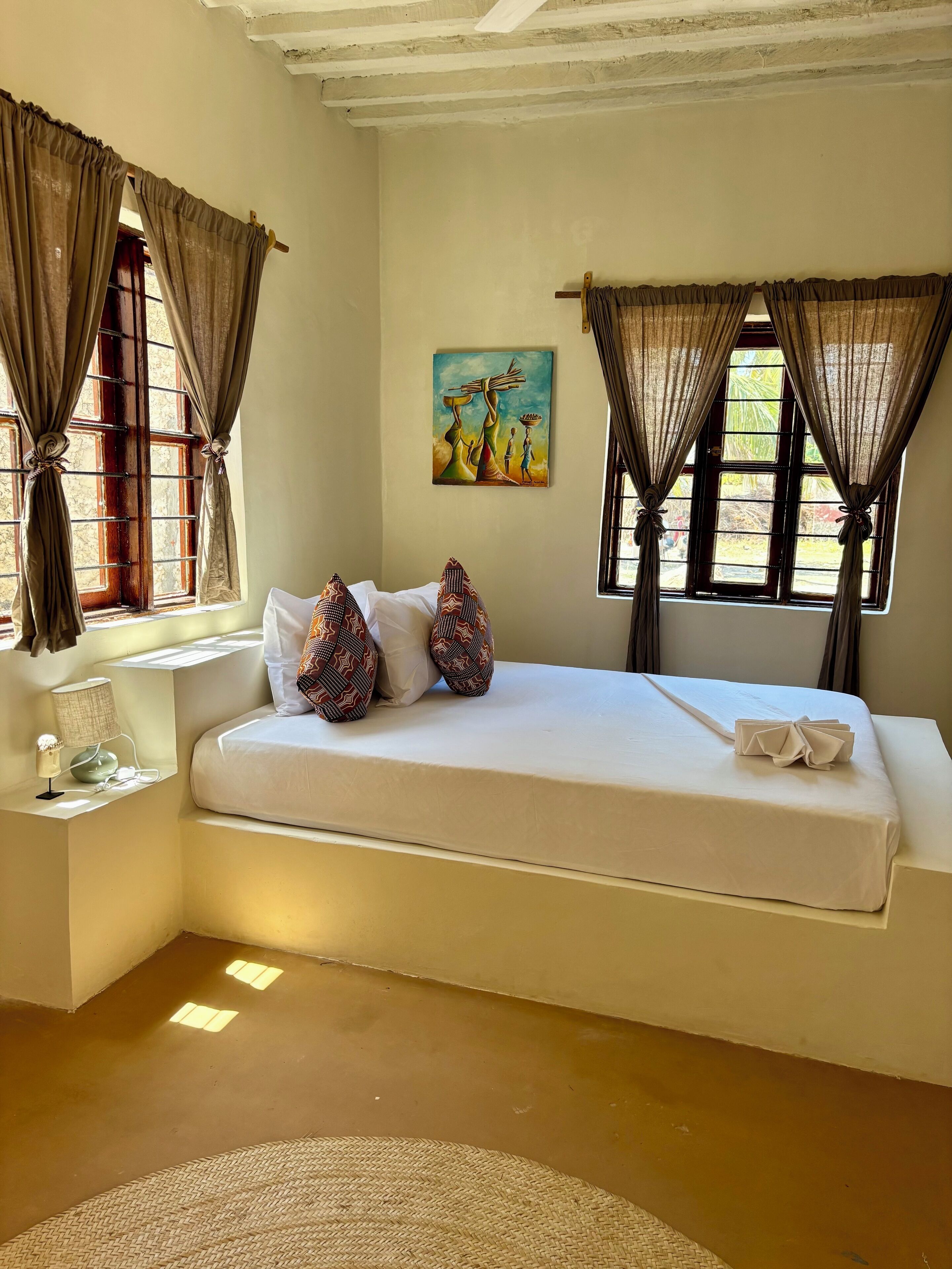 Free cots/infant beds, free WiFi, bed sheets