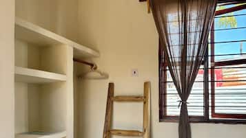 Chambre Double | Lits bébé (gratuits), Wi-Fi gratuit, draps fournis