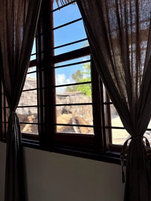 Double Room | Free cribs/infant beds, free WiFi, bed sheets