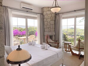 Deluxe Double Room, Balcony, Sea Facing | Beach/ocean view
