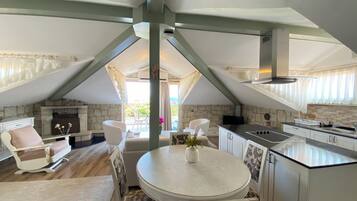 Grand-penthouselejlighed - balkon | Strand-/havudsigt