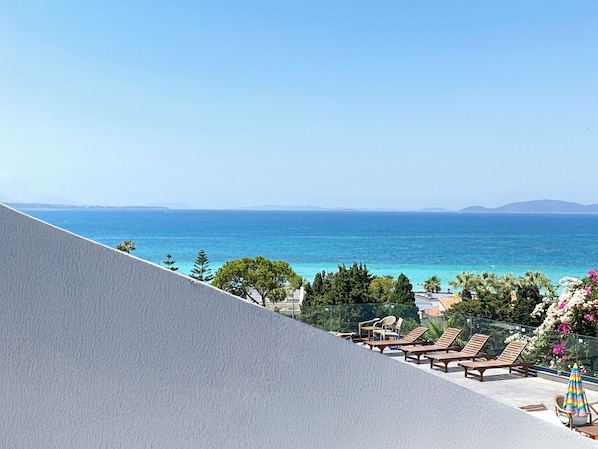 Panoramic Studio, Balcony | Beach/ocean view - Cumbalıca Flora (Cesme)