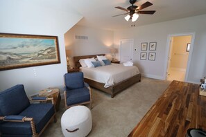 3 Schlafzimmer, Schreibtisch, Bügeleisen/Bügelbrett, kostenloses WLAN