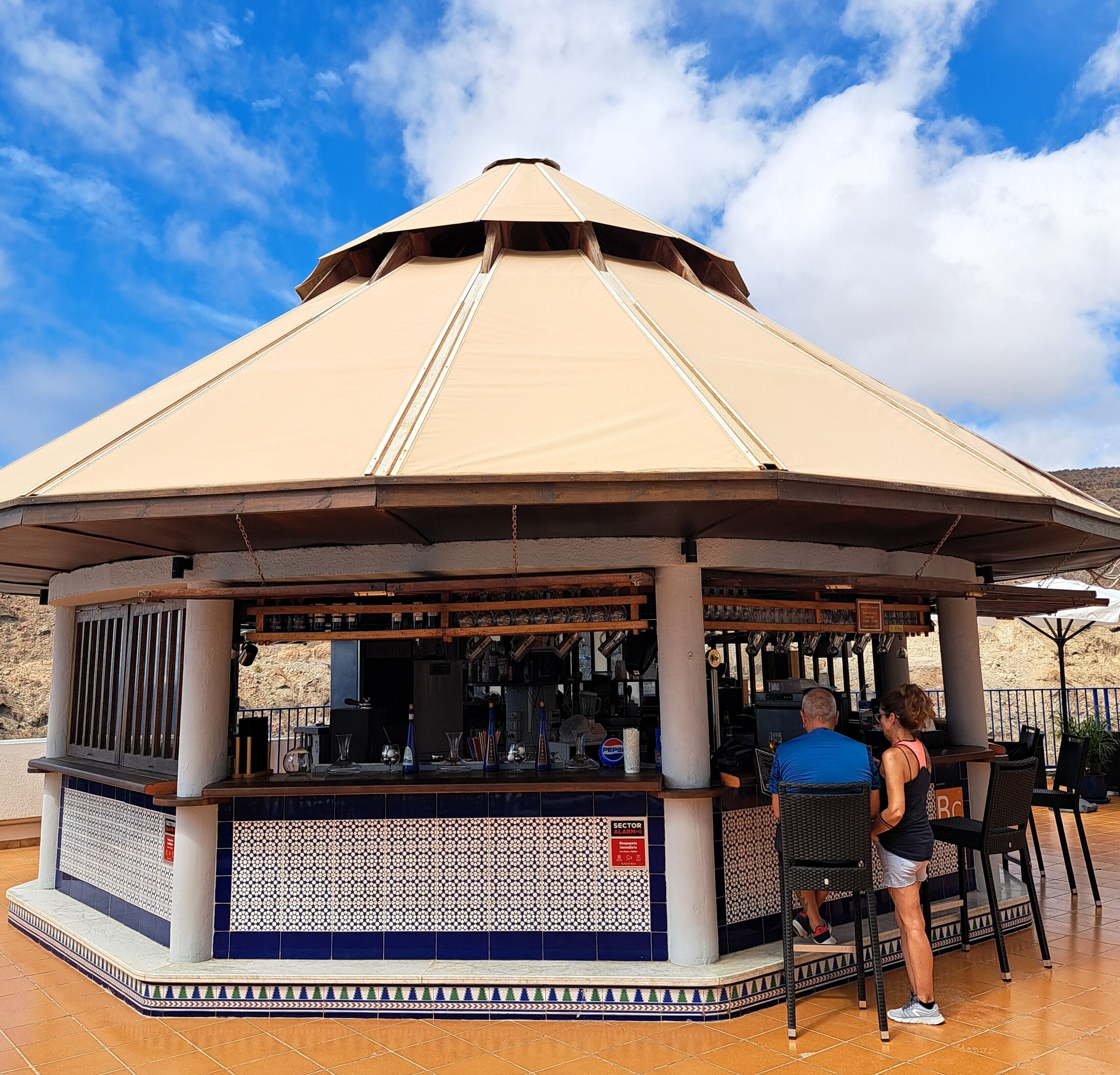 Bar (in der Unterkunft)