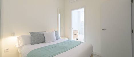 1 slaapkamer, een strijkplank/strijkijzer, gratis wifi