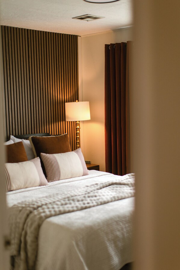 4 chambres, fer et planche à repasser, lit parapluie, Wi-Fi gratuit