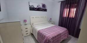 2 Schlafzimmer, Bügeleisen/Bügelbrett, kostenloses WLAN, Bettwäsche