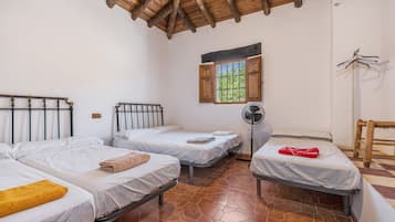 5 habitaciones, wifi gratis y ropa de cama