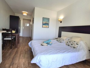 Bed sheets - Cozy studio in St-Florent with private terrace (Saint-Florent)