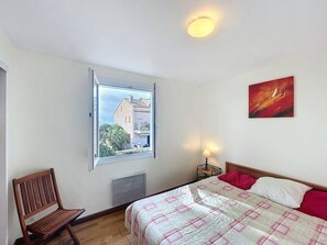 2 chambres, fer et planche à repasser, Wi-Fi gratuit