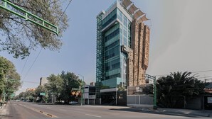 Unclassified image, 5 of 36, button - Low bed Shared Room Men (Mexico City)