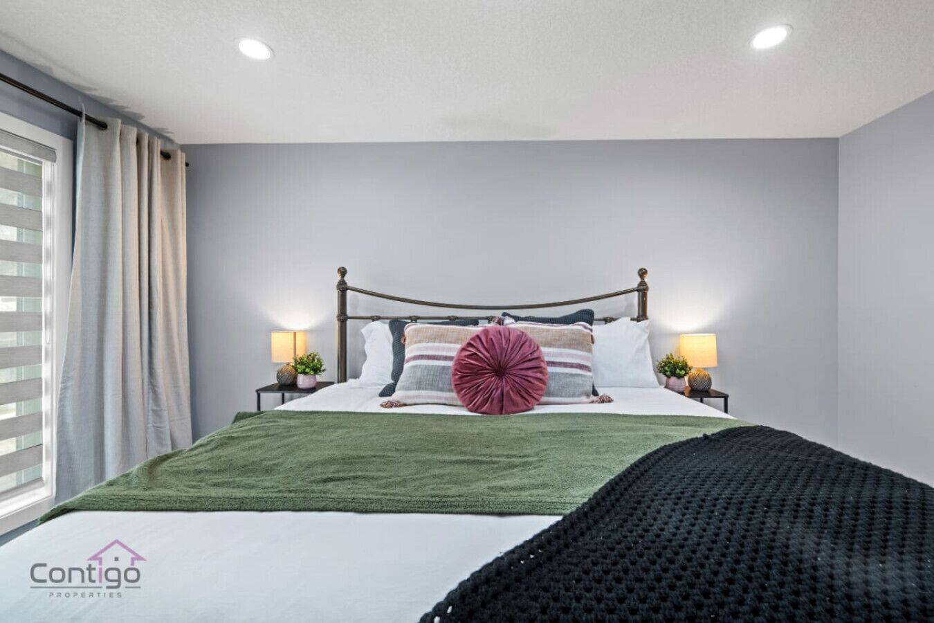 4 Schlafzimmer, Schreibtisch, Bügeleisen/Bügelbrett, Reisekinderbett