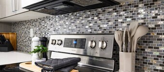 4 BR | Yard | Garage | Near Commonwealth & Rogers!