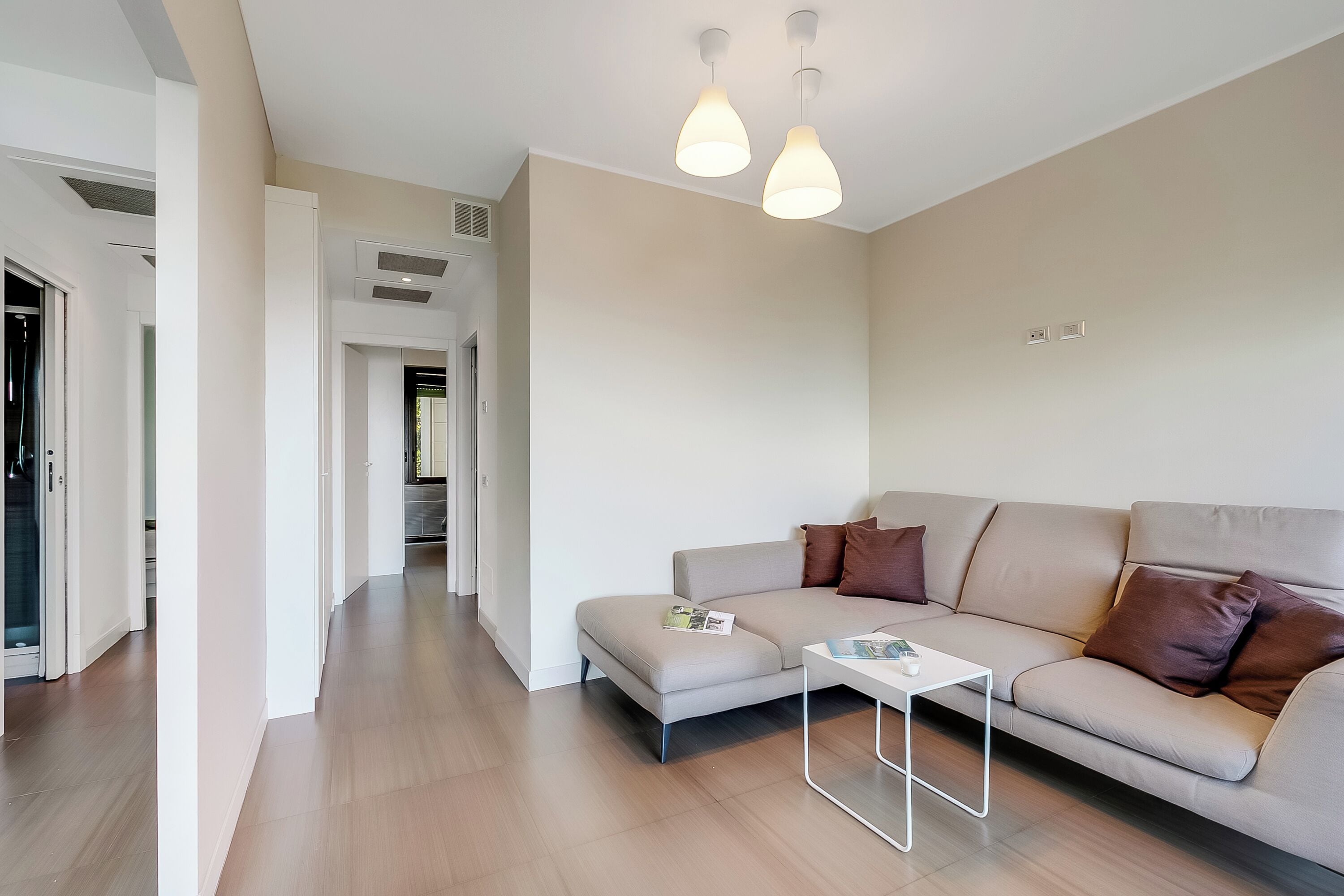 Apartemen Keluarga, beberapa kamar, 2 kamar mandi, tepi gunung (Aquavista Pool and Lake View) | Area keluarga | Smart TV 21-inci dengan saluran TV digital