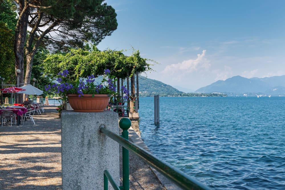 Aquavista Pool and Lake View - Arona