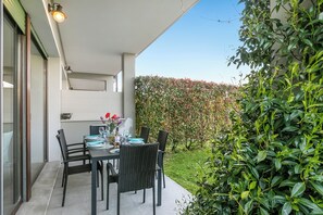 Family Apartment, Multiple Bedrooms, 2 Bathrooms, Mountainside (Aquavista Pool and Lake View) | Outdoor dining - Aquavista Pool and Lake View (Meina)