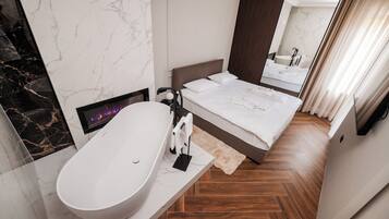 Departamento Royal, balcón, vista a la ciudad | 1 habitación, cortinas blackout y insonorización